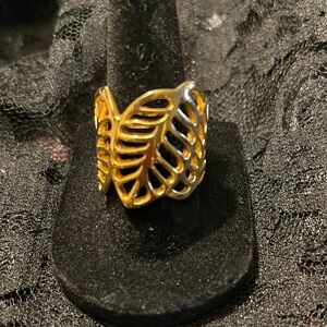 Gold Leaf Design Ring